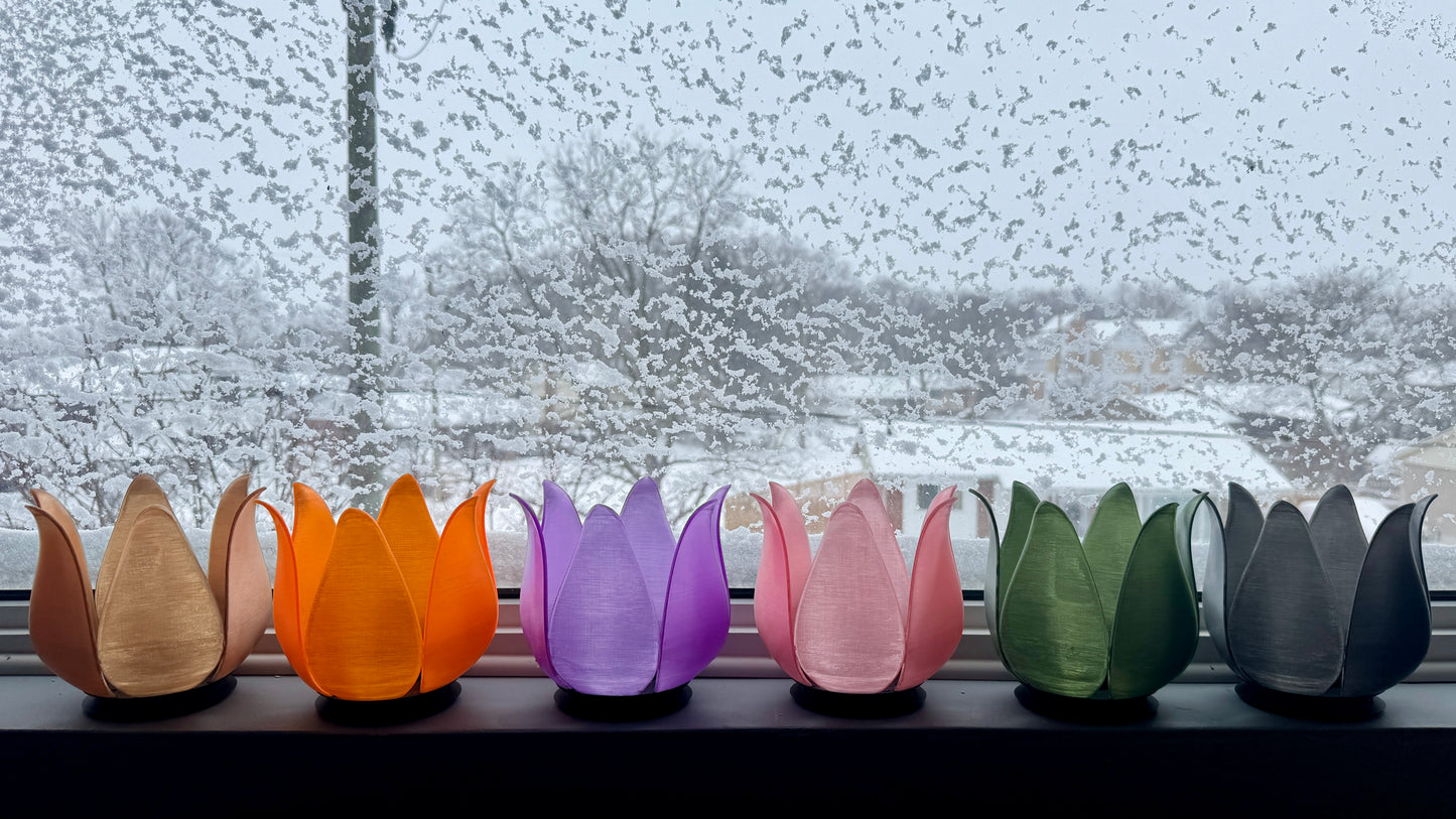 Six Lotus Collection - Lotus Lamp